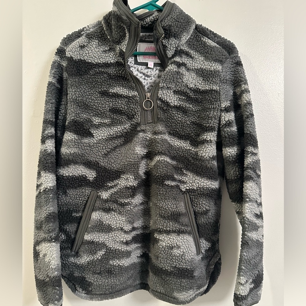 Women’s pullover